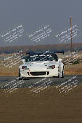 media/Nov-12-2022-GTA Finals Buttonwillow (Sat) [[f6daed5954]]/Group 3/Session 1 (Sweeper)/